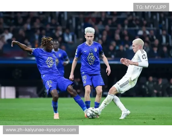 欧冠摩纳哥半决赛精彩瞬间及比赛回顾